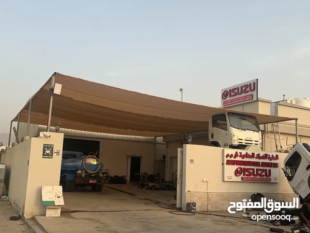 قطع غيار ايسوزو شاحنات وديمكس وجميع اعمال الصيانه  فى   المسفاه الصناعيه من 8 صباحا الى 9 مساء مستمر