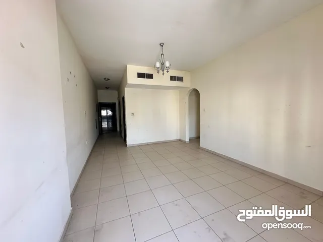 900 m2 1 Bedroom Apartments for Rent in Sharjah Al Butina