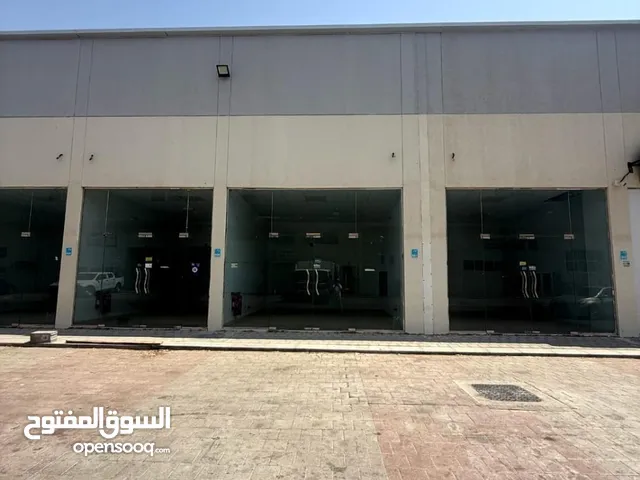 عقار تجاري للإيجار ( دكان , متجر ) / Commercial Space for Lease