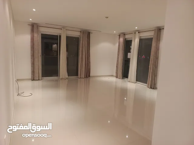 194 m2 2 Bedrooms Apartments for Rent in Muscat Al Mouj