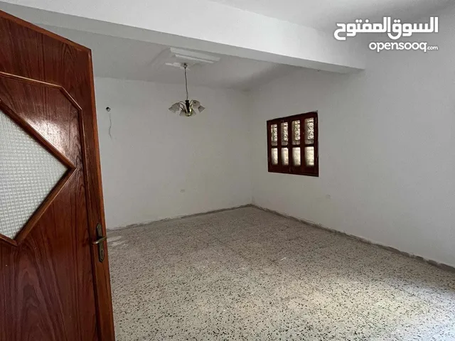 135 m2 3 Bedrooms Apartments for Rent in Tripoli Hay Al-Islami