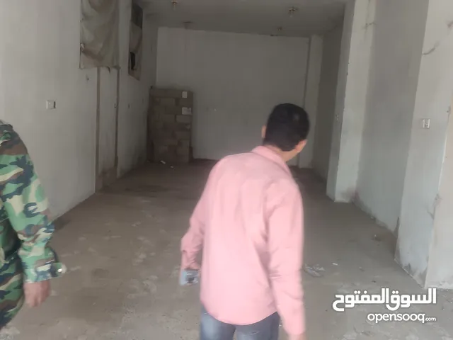 للايجار محل 12 × 4 في موقع استراتيجي وجوله ينفع لاي نشاط تجاري حركه ودعسه رجل موقع ماشالله الايجار