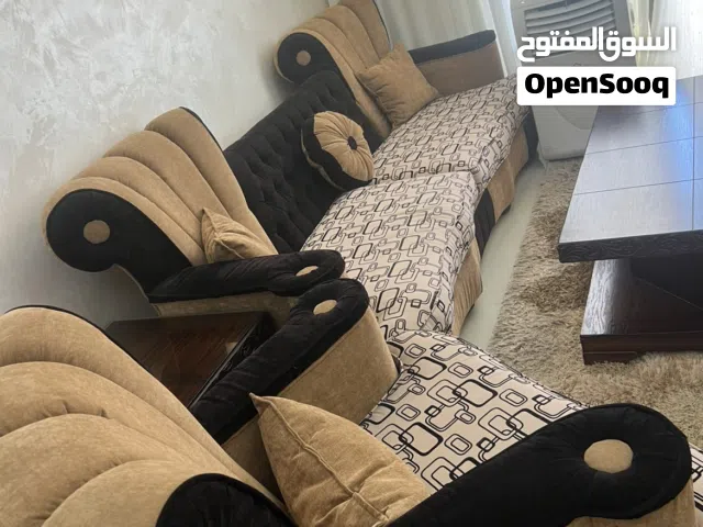 طقم كنب 7مقاعد وطربيزات