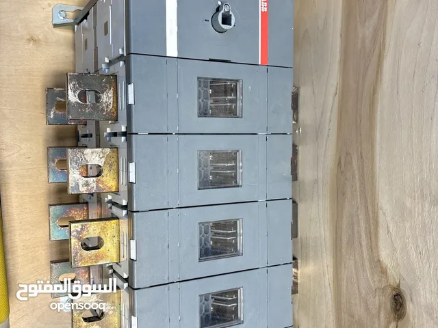 جنج يدوي 4 خطوط 1000 أمبير ABB داخل صندوق