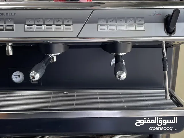 مكينة قهوة إيطالية استخدام بسيط