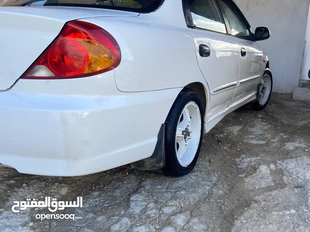 Used Kia Spectra in Jerash