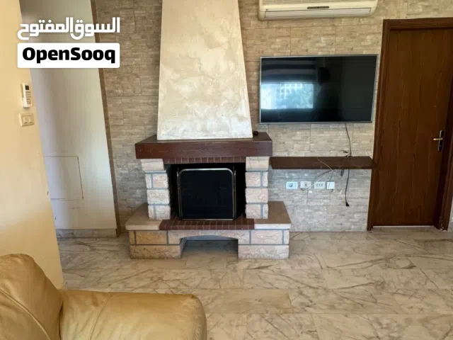 شقه للبيع بسعر مغري بداعي السفر في دير غبار