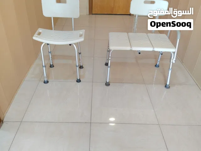 كرسي جمام طبي من الالمنيوم