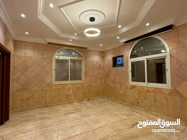 200 m2 4 Bedrooms Apartments for Rent in Jeddah Al Naeem
