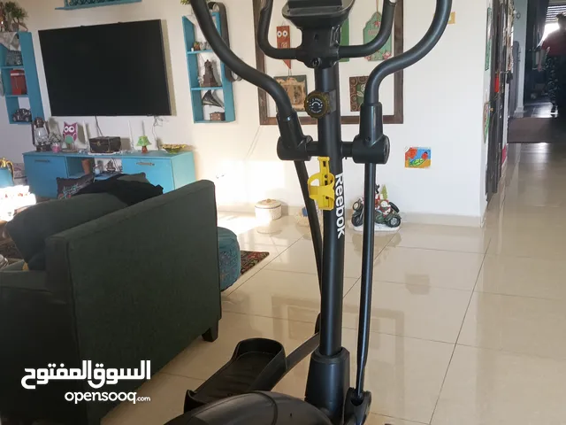 جهاز رياضي ( Reebok ) اصلي من الشركة نفسها بسعر مناسب وجودة مناسبة