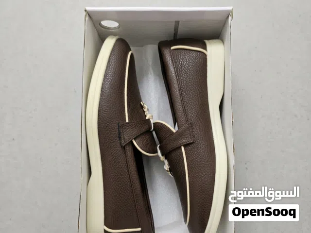 حذاء ماركة سولين (Soleen) - ستايل لوروبيانا راقي جداً