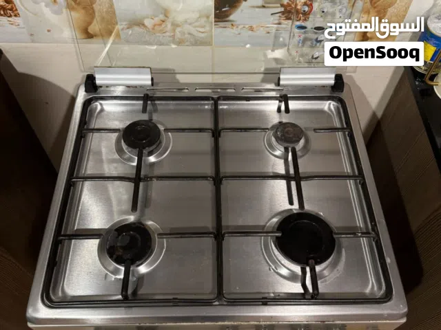 Cooker and oven