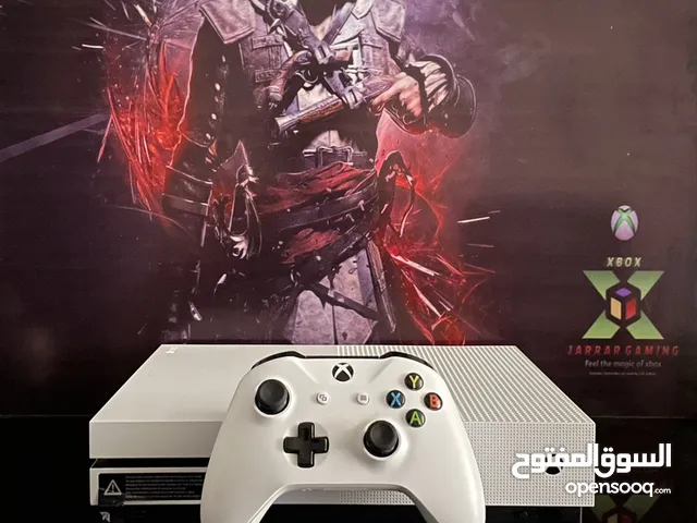 Xbox one s 1000 giga بحاله الجديد