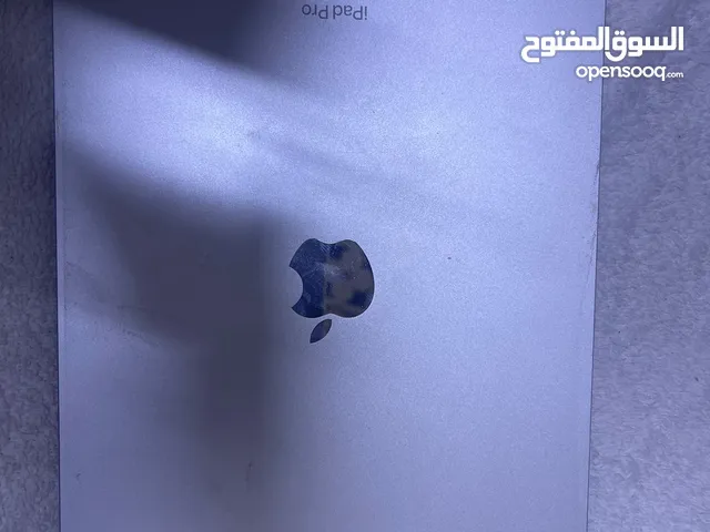 ايباد 11 برو معالج m2