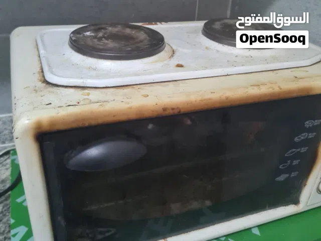 بوتوجاز 4 شعله بحاله جيده ف الاستخدام وفرن كهربائي ممتاز