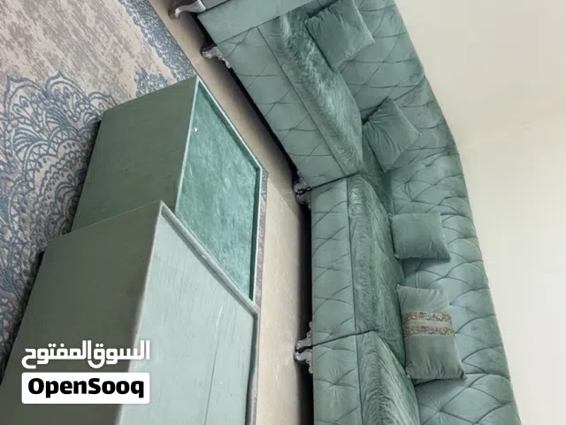 كنب يكفي 15 شخص