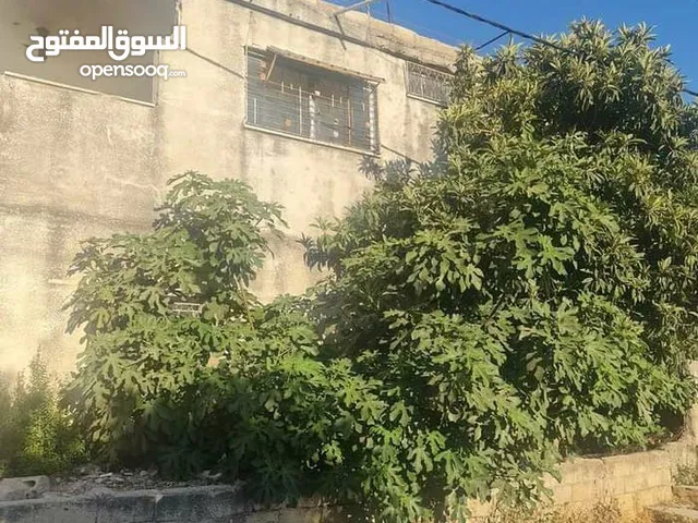 170 m2 5 Bedrooms Townhouse for Sale in Ajloun A'anjara