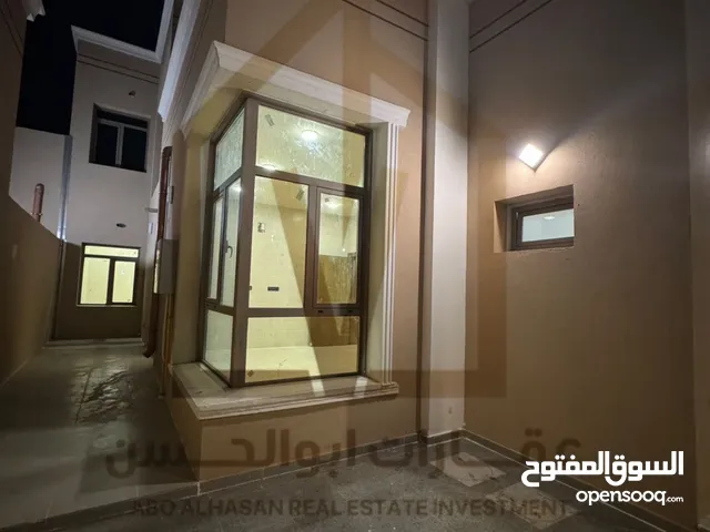 250 m2 3 Bedrooms Townhouse for Rent in Basra Other