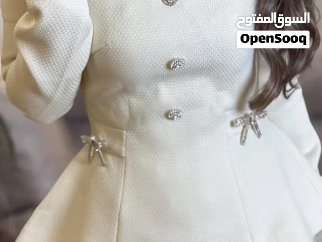 بدله بدي كريستال وتنوره فخمه