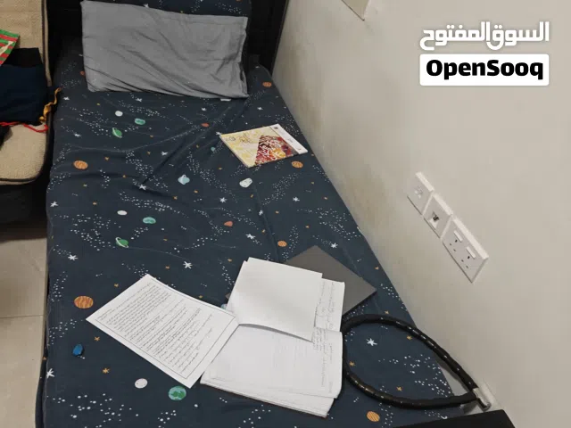 Black Single Bed Frame & Mattress (Twin Size)Selling a complete and sturdy single bed frame