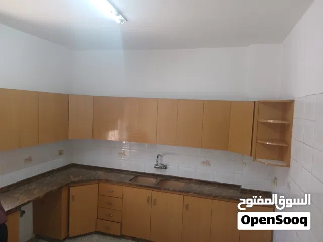 130 m2 2 Bedrooms Apartments for Rent in Ramallah and Al-Bireh Qadoura