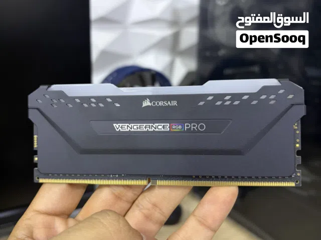 للبيع 8GB DDR4 3200MHz Desktop RAM(Corsair)
