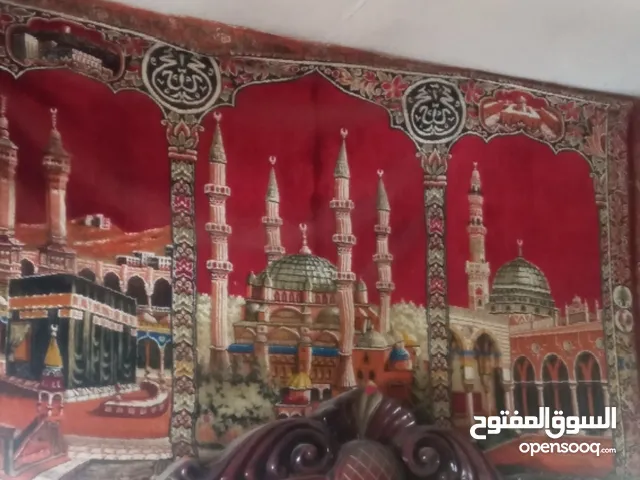 سجاد فخم زينه مجالس قديمه أكثر من 35سنه للبيع ب300ريال سعودي