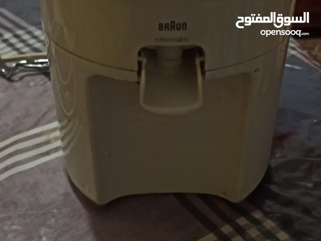 للبيع لضرورة السفر عصارة برتقال بسعر 10000 ريال يمني