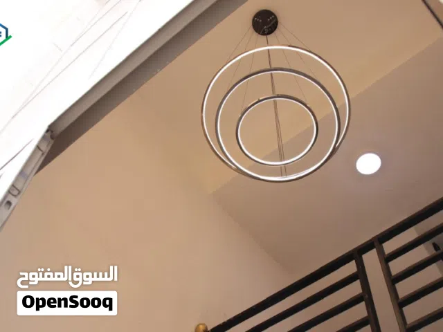 روف فاخر للبيع من المالك مباشرة – 208م + ترس 100م – 4 غرف (2 ماستر) – موقع مميز وسعر فرصة