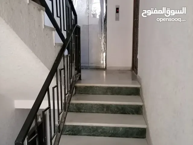 165 m2 3 Bedrooms Apartments for Sale in Amman Daheit Al Rasheed