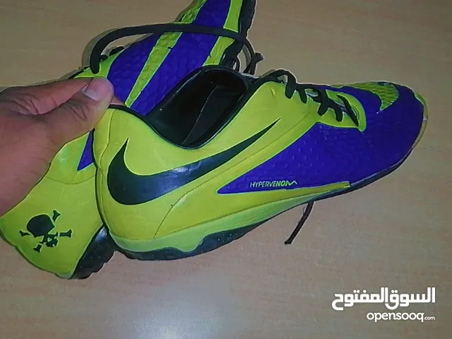 Nike football shoes 42.5 size 15 kd