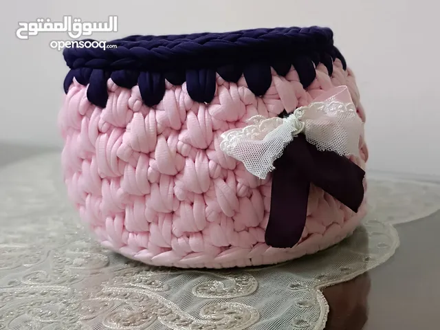 سلة كليم حجم صغير باللون الزهر