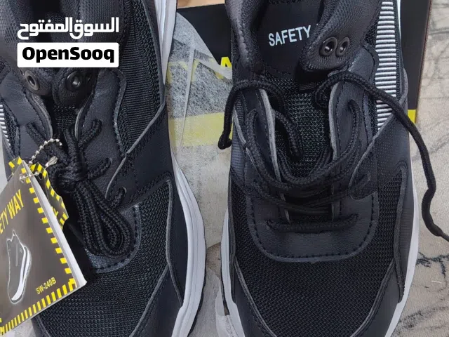 سيفتيات للبيع