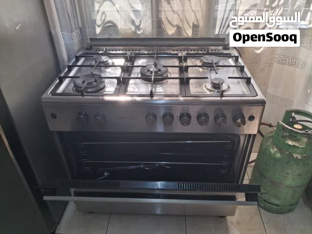 خزانه مستعمل /غاز مستعمل /سرير كامل مع خضب مع فرشه الواحده بسبعين دينار / فرن مستعمل /جهاز ماشي كهرب