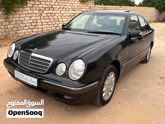 2001 مرسيدس بنز الفئة-E E 240