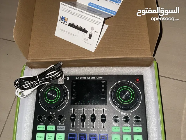 ديجي وصله كمبيوتر وصله تليفون اصوات في الخلفية جديد بي مفتوح الكرتون
