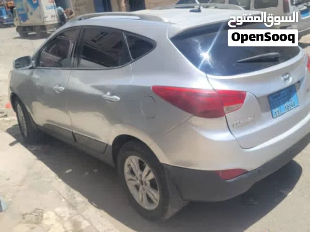 2011 هيونداي توسان GL