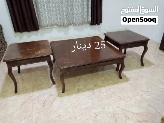 طاولات للبيع