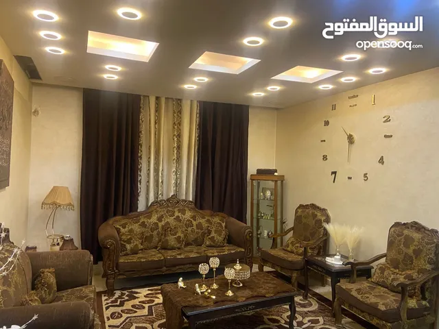 طقم كنب مصري خشب زان دمياطي مع طقم طاولات وبرداي