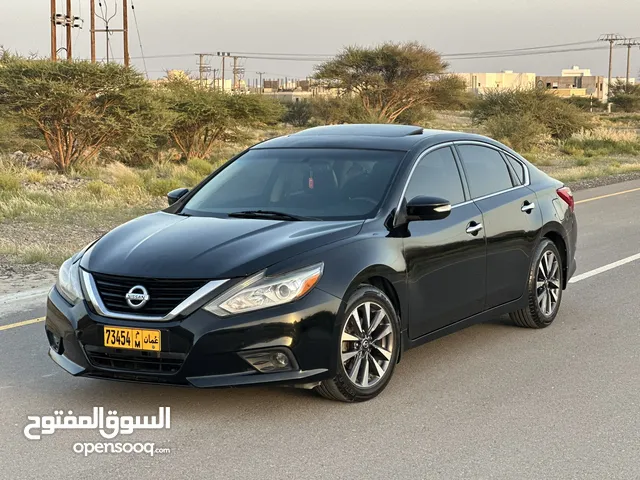 Used Nissan Altima in Al Dakhiliya