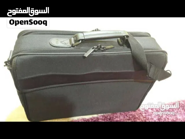 شنته لاب توب عدد 2    اصليه بحالة الجديد