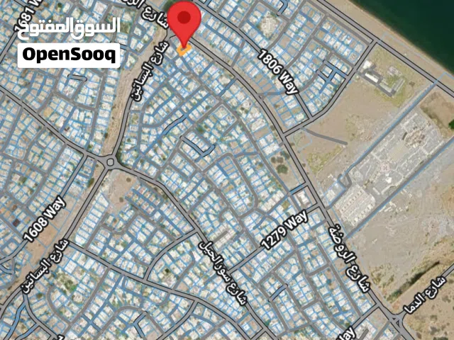 ارض سكني تجاري في الحيل الشماليه شارع الروضه 689متر ب300الف للشاري الجاد فقط