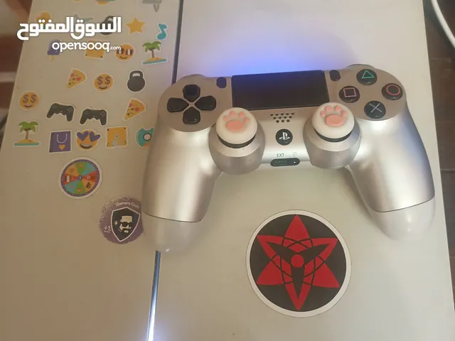 جهاز بلايستيشن 4 فات نظيف بحالة الوكالة بدون اي اعطال مع ايد وحده و لعبة واحده و قابل للتفاوض