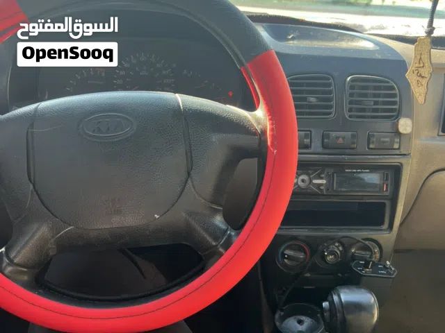 2002 Kia Rio S