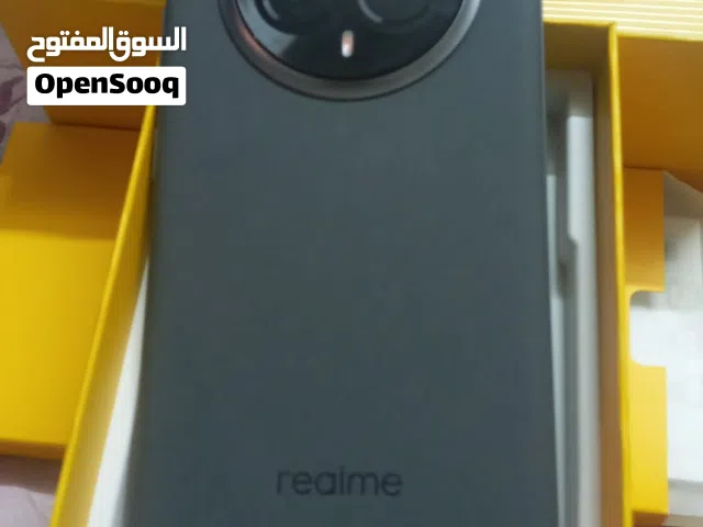 Realme 14 Pro+ 5G رام 12 / 256 نظيف جدًا مع كامل الملحقات ببجي 90 فريم بطاريه جباره