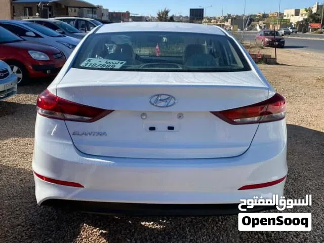 ELNTRA 2017 محليه متع دار ماشيه 83 الف كيلو شبه اجديده  زواق دار احكي في جديد مكان غريان  40 سعرها