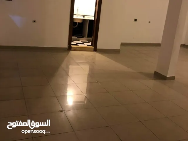 160 m2 2 Bedrooms Apartments for Rent in Tripoli Zanatah