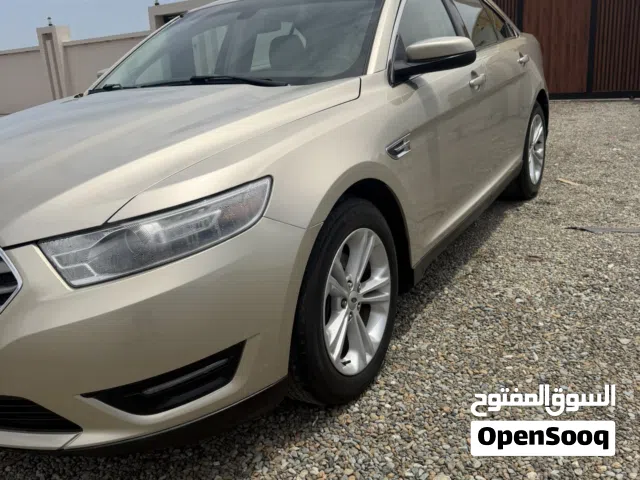 2017 Ford Taurus SEL