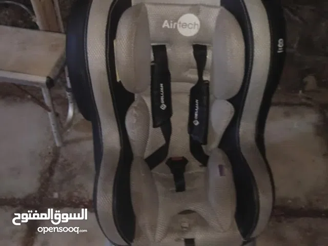 كرسي اطفال للسياره
