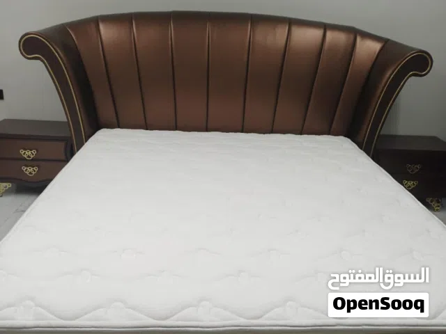 غرفة نوم كامله بدون خزانه ب 350 دينار